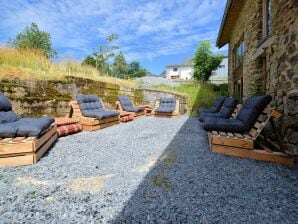 Vakantiehuis Gezellige boerderij in de Ardennen met recreactieruimte - Amel - image1