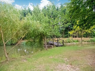 Holiday cottage Maredret Environment 31