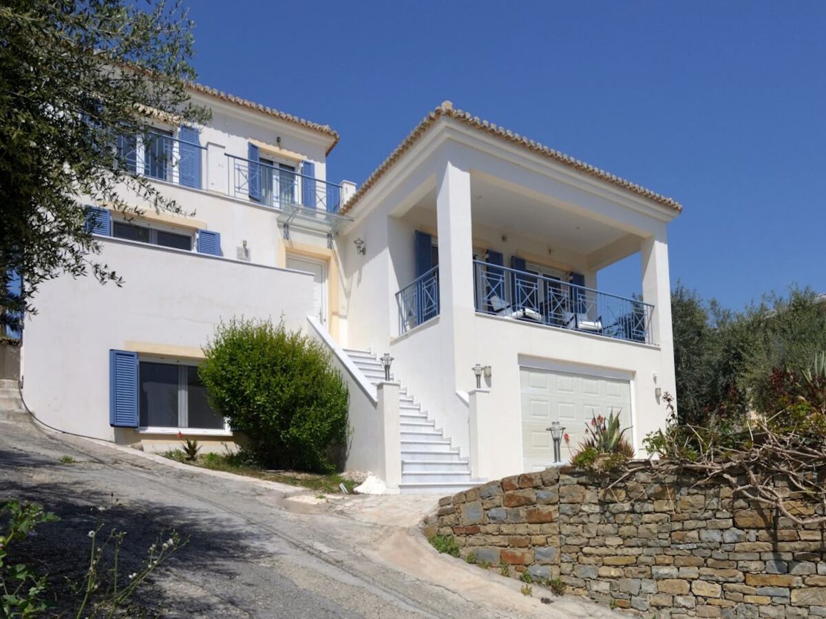 Villa Finikounda Buitenaudio-opname 1