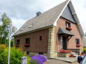 Verlockendes Ferienhaus in Waimes mit Garten - Robertville - image1