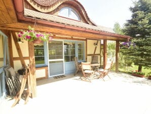 Komfortables Ferienhaus in Pommern mit Sauna - Czarny Mlyn - image1