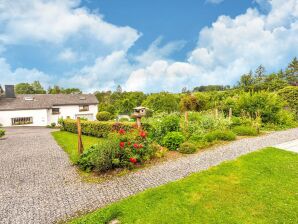 Mooi vakantiehuis in Trois-Ponts met een tuin - Trois Ponts - image1