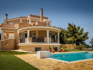 Villa Sarakinado Outdoor Recording 1