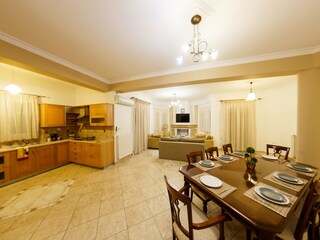 Villa Sarakinado Características 23