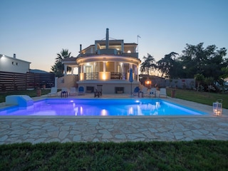 Villa Sarakinado  53