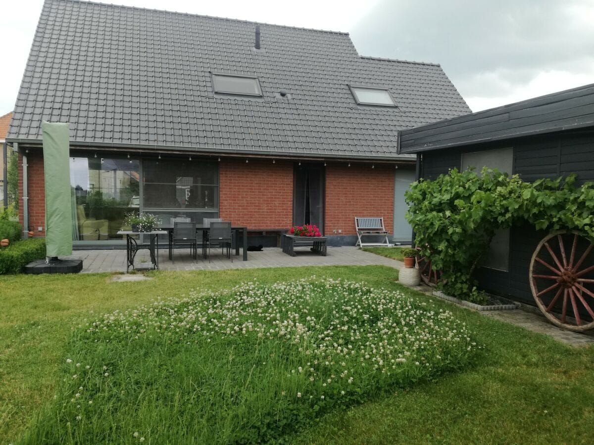 Holiday house Veurne Outdoor Recording 1