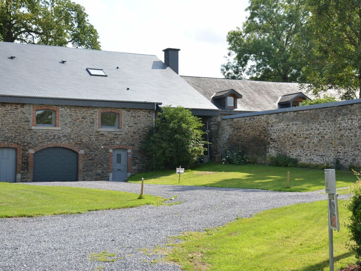 Casa de vacaciones Sainte-Ode Grabación al aire libre 1