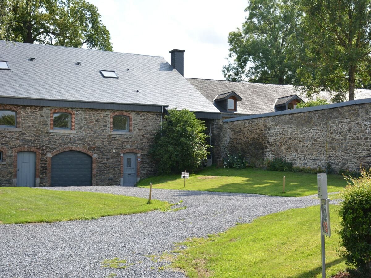 Maison de vacances Sainte-Ode Enregistrement extérieur 1