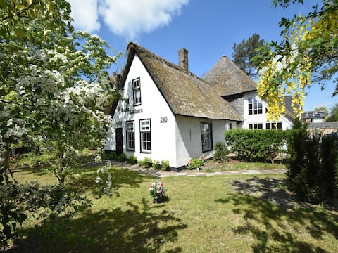Bauernhof Bauernhaus in Groet in der Nähe von Meer und Wald
