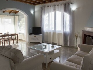 Villa Karousades Features 26