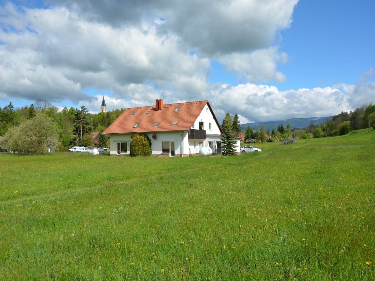 Apartment Vrchlabí Außenaufnahme 3