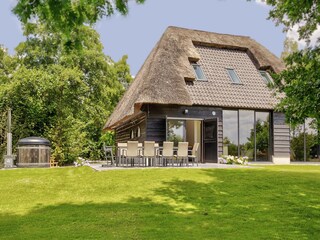 Farmhouse Breda Outdoor Recording 1
