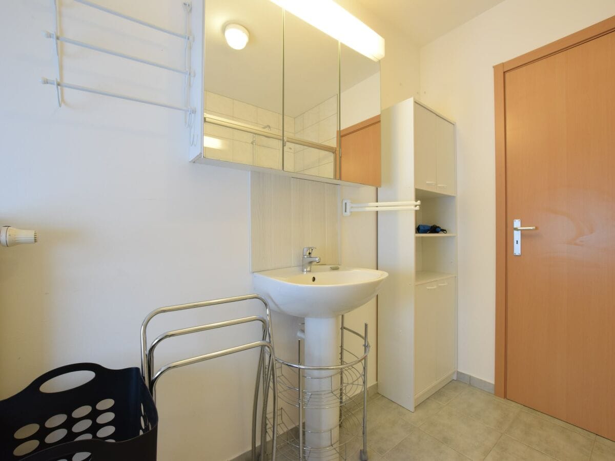 Apartment Paliseul Ausstattung 21