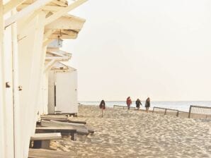 Licht, ruim appartement aan de Belgische kust met dakterras - Bredene - image1