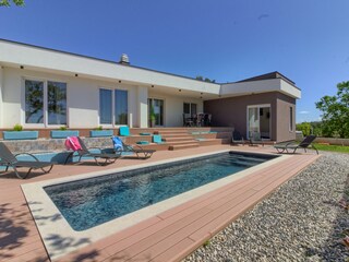 Villa Pula Buitenaudio-opname 2