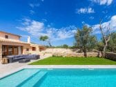 Villa mit Pool in Canyamel