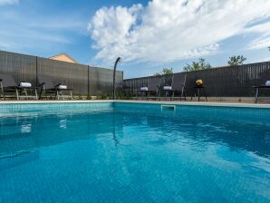 Luxury villa with private heated pool - Pakostane - image1