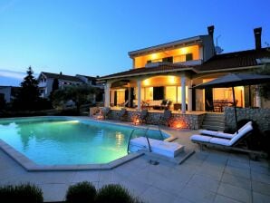 Beeindruckende Villa in Kozino mit privatem Swimmingpool - Kozino - image1
