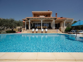 Villa Kozino Features 34