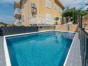 Charmant appartement in Trogir bij de zee - Mastrinka - image1