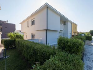 Villa aan zee in Zadar met zwembad