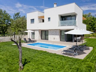 Villa Karigador Buitenaudio-opname 1