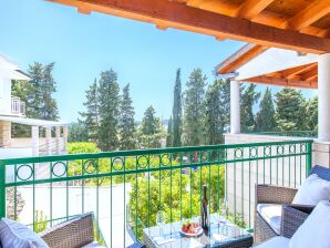 Villa Superbe villa avec piscine et jardin privיs