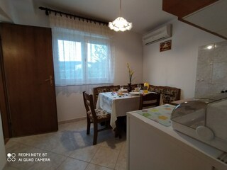 Apartment Vinisce Features 25