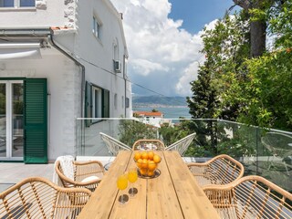 Apartment Arbanija  39