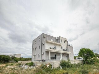 Apartment Stara Novalja Außenaufnahme 6