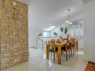 Villa Solin Features 30
