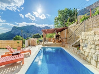 Villa Solin Outdoor Recording 1