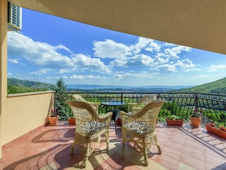 Villa Solin Outdoor Recording 4