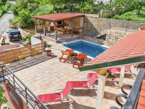 Prachtige villa in Solin met een privézwembad - Solin - image1