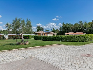 Trailer Banjole Outdoor Recording 6