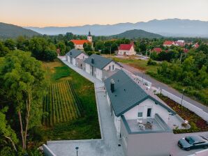 Ferienhaus Lovinac nahe Plitvicer Seen - Gračac - image1