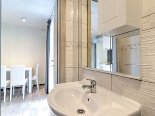 Trailer Banjole Features 30