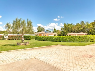 Trailer Banjole Outdoor Recording 11