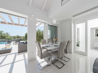 Villa Galovac Features 24