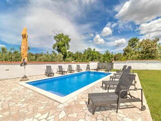 Maison de vacances Banjole Enregistrement extérieur 11