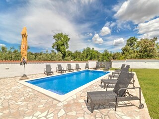 Maison de vacances Banjole Enregistrement extérieur 13