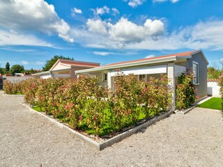 Maison de vacances Banjole Enregistrement extérieur 13