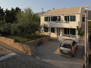 Apartment Moderne Ferienwohnung mit Terrasse in Mocici - Cilipi - image1