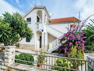 Appartement Petrcane Buitenaudio-opname 1