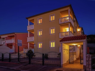 Apartment Dramalj Außenaufnahme 9