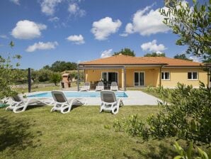 Große Villa mit privatem Pool in Rovinj - Žuntići - image1