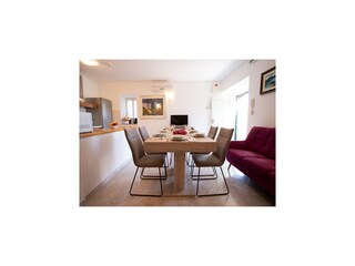 Villa Sumartin Features 12