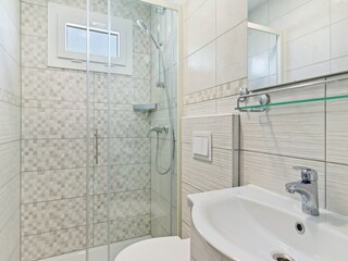 Trailer Banjole Features 30