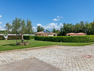 Wohnwagen Banjole Außenaufnahme 16