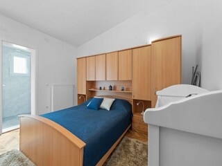 Holiday house Dicmo Features 17
